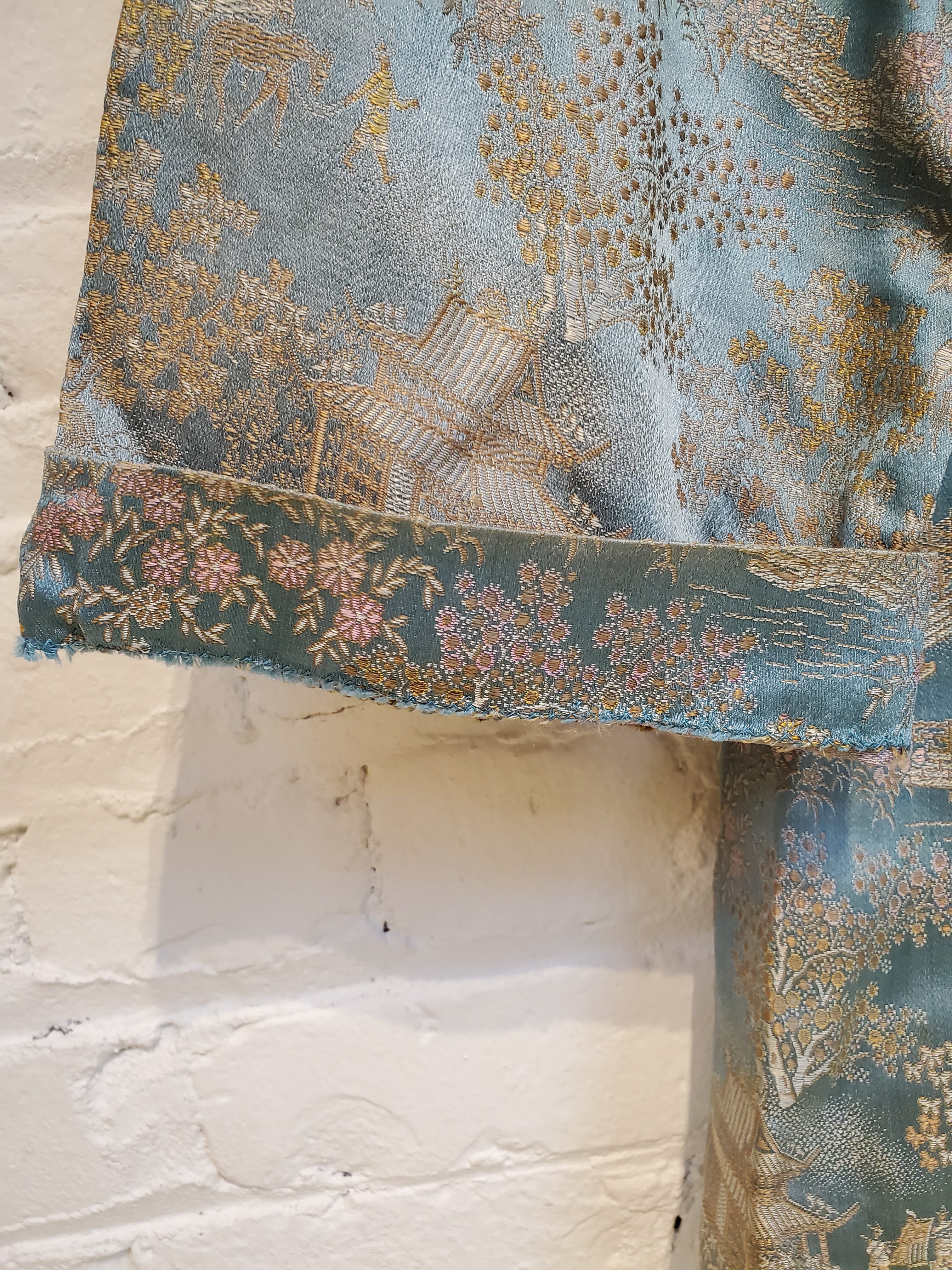 Vintage Blue & Pink Asian Scene Jacquard Pattern Jacket