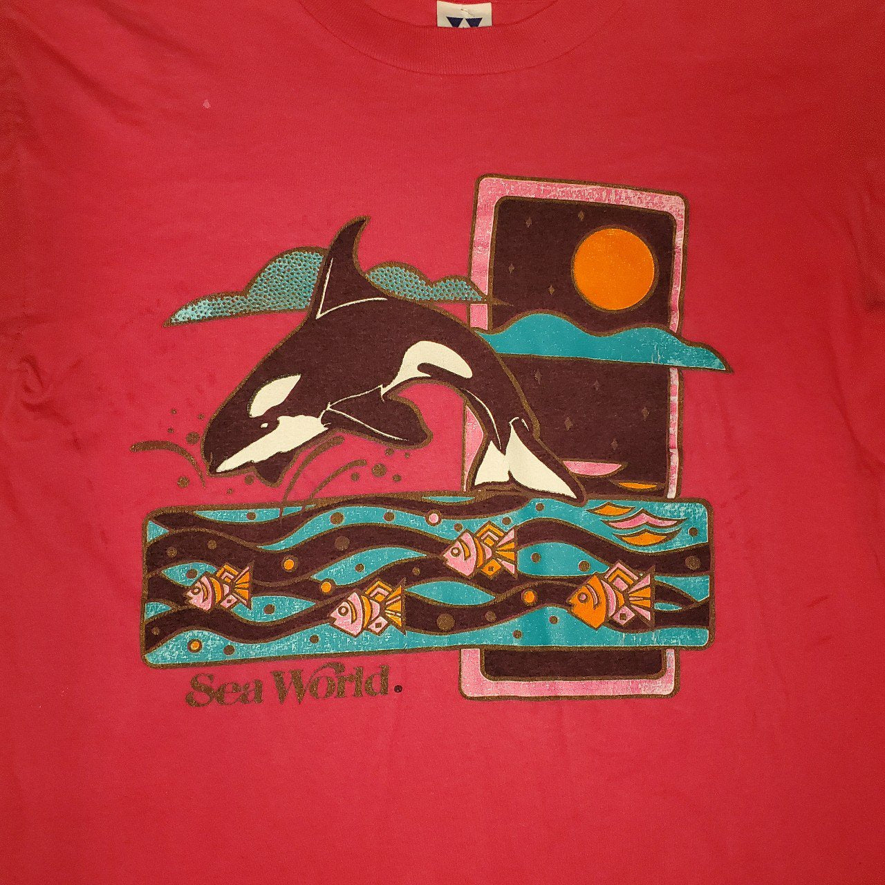 Vintage 80s/90s Magenta Pink Sea World Graphic Tee